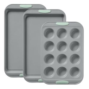 Pyrex® Metal Bakeware 3-Piece Set in Sage